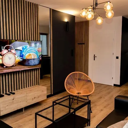 Apartament Z Prywatnym Jacuzzi - Bezplatny Parking - Ogrod Poznan Exterior foto