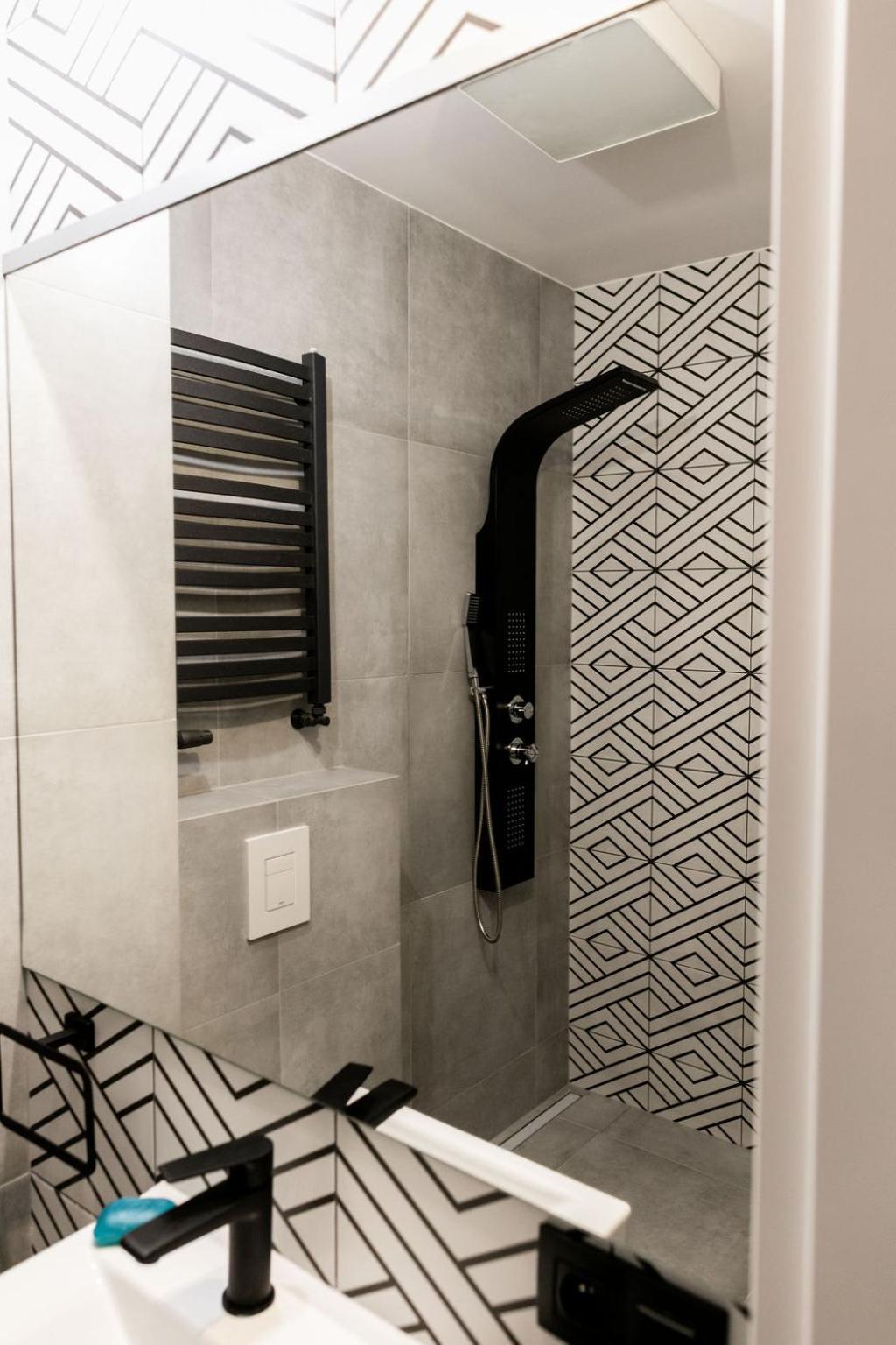 Apartment Z Prywatnym Jacuzzi - Bezplatny Parking - Ogrod Poznan